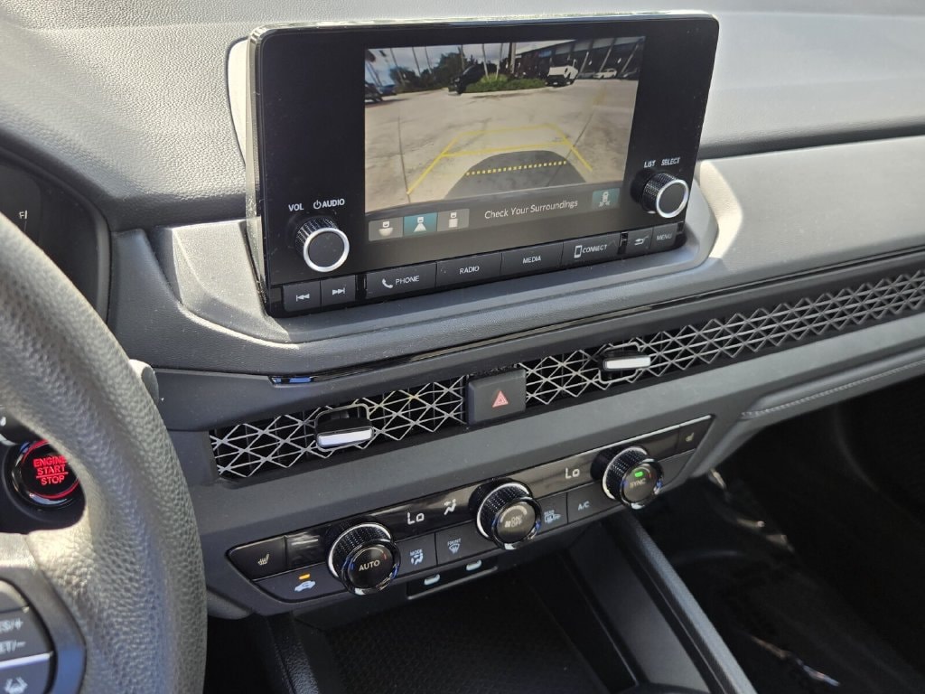 2025 Honda Accord SE - Photo 21