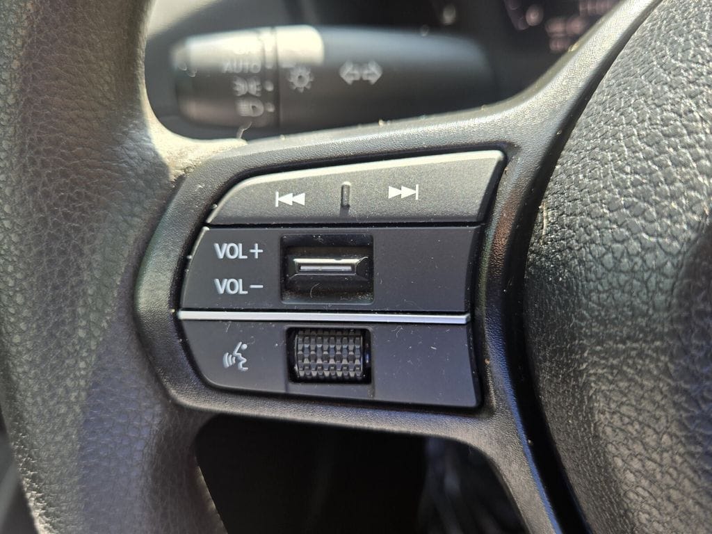 2025 Honda Accord SE - Photo 25
