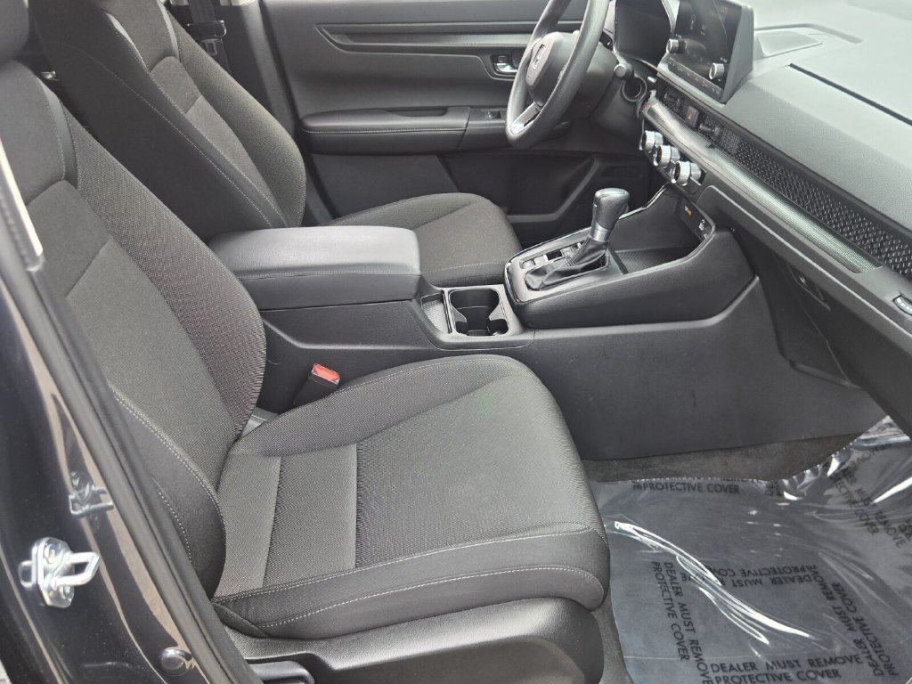 2025 Honda CR-V LX - Photo 16
