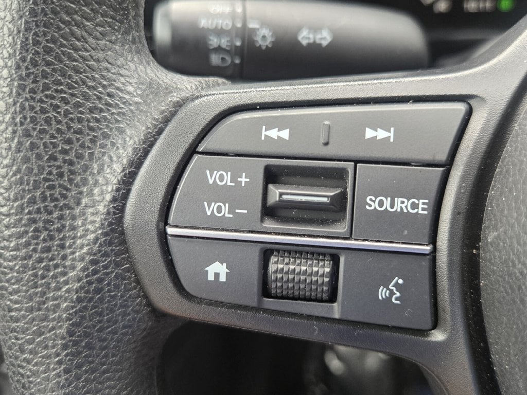 2025 Honda CR-V LX - Photo 23