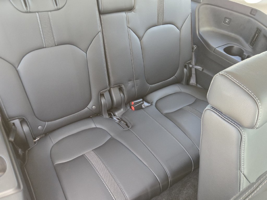 2025 Honda Pilot EX-L - Photo 16