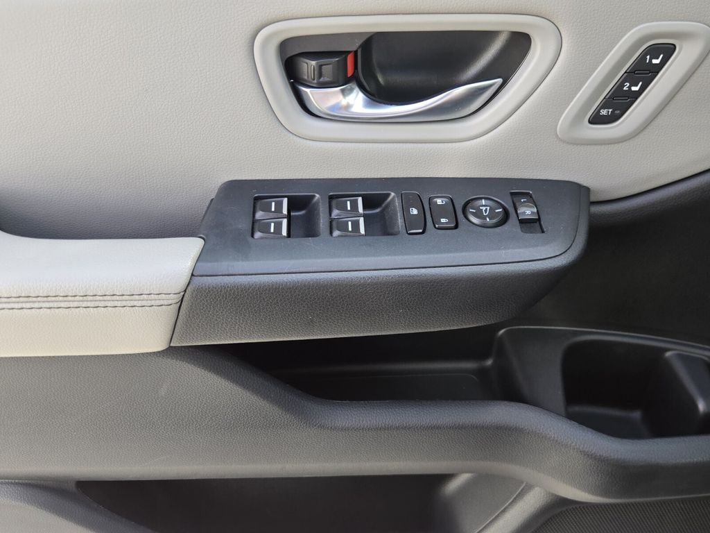 2025 Honda Pilot Touring - Photo 27