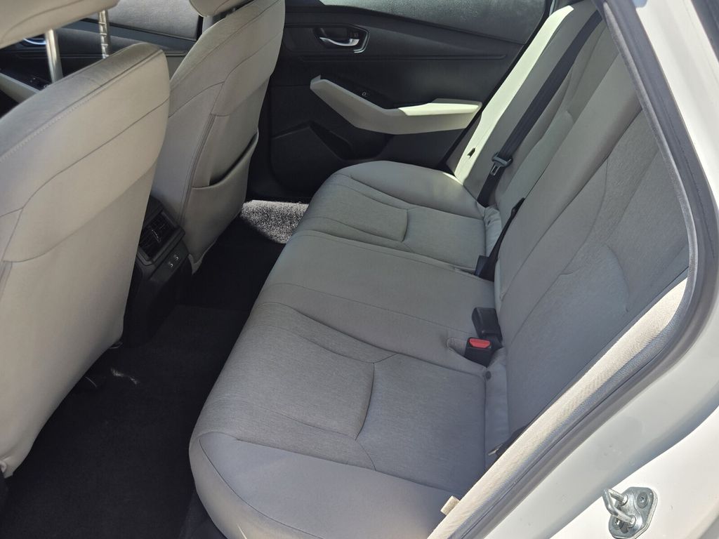 2025 Honda Accord LX - Photo 12