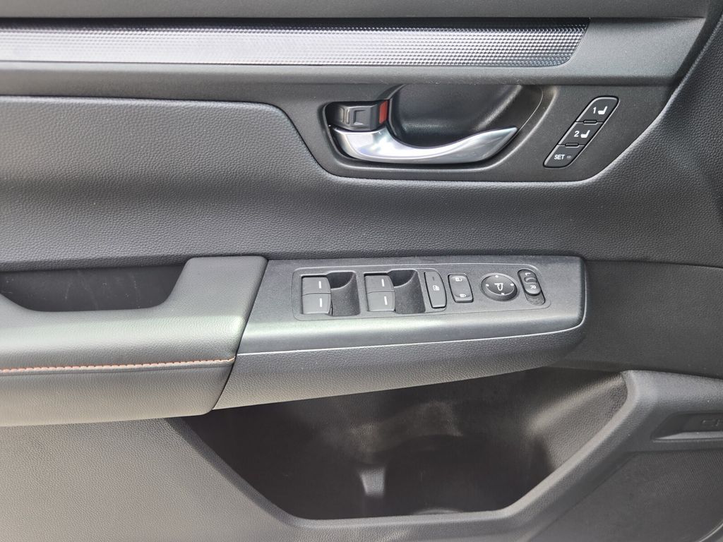 2025 Honda CR-V Sport-L - Photo 28