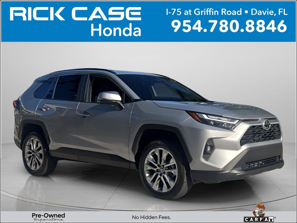  Toyota RAV4