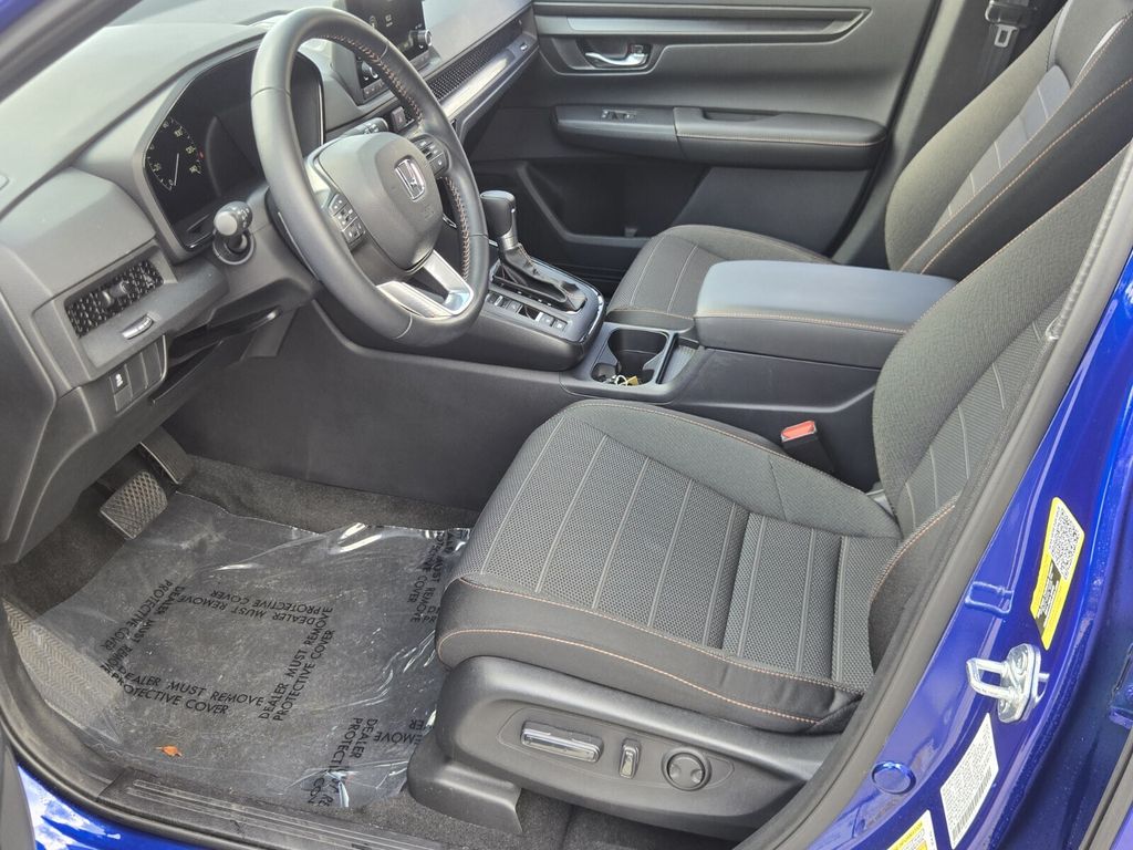 2025 Honda CR-V Sport - Photo 11