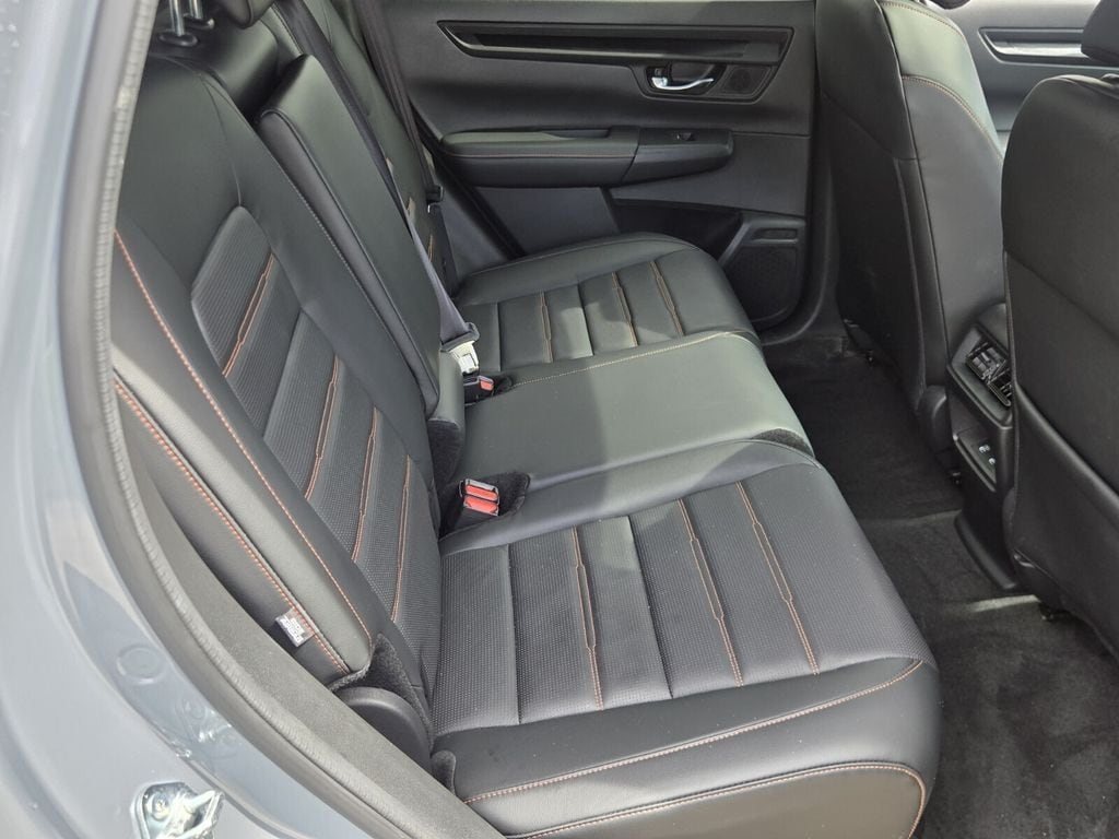 2025 Honda CR-V Sport-L - Photo 17