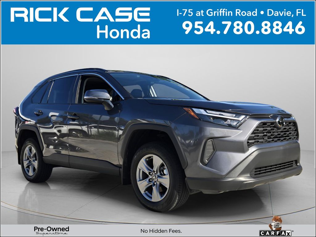 2025 Toyota RAV4 XLE SUV