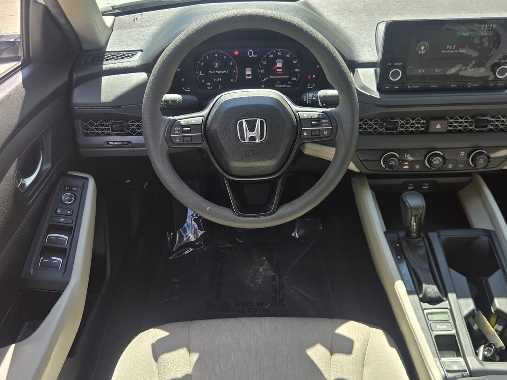 2025 Honda Accord LX - Photo 13