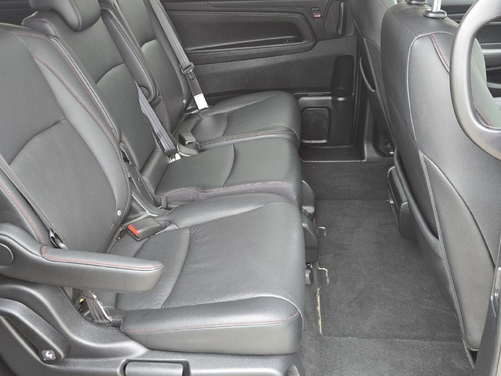 2025 Honda Odyssey Sport L - Photo 15