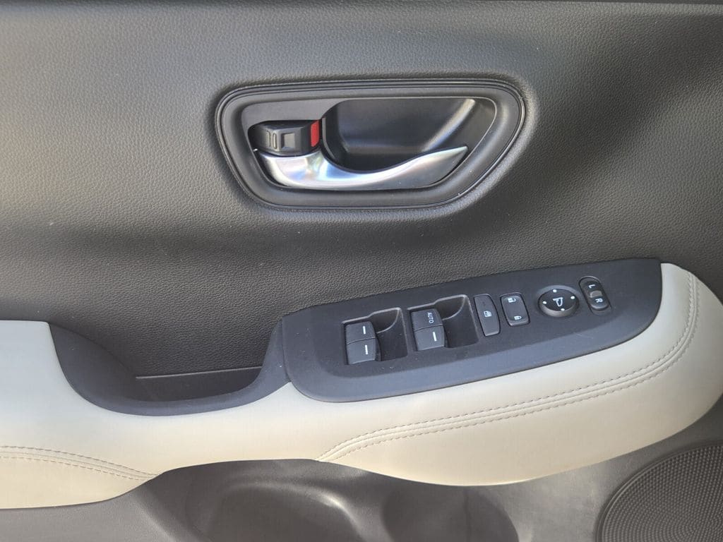 2025 Honda HR-V LX - Photo 26