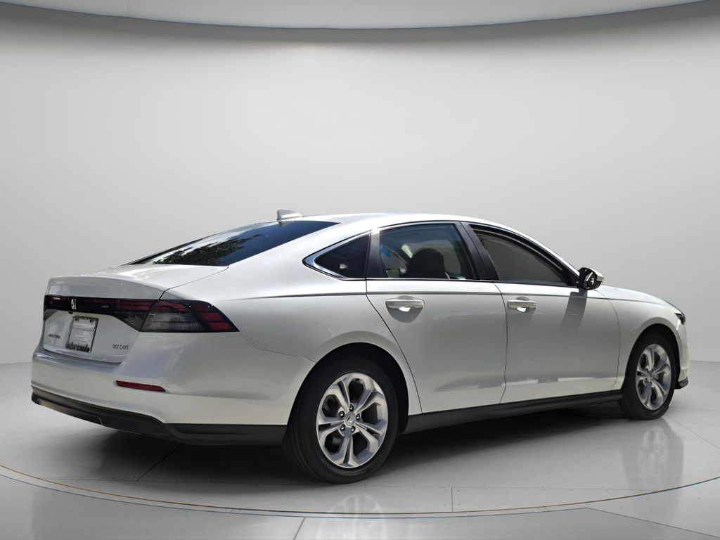 2025 Honda Accord LX - Photo 7