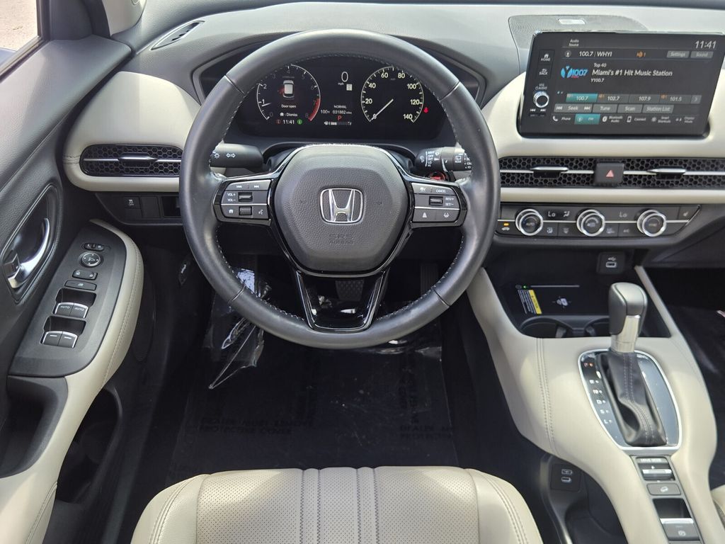 2025 Honda HR-V EX-L - Photo 12