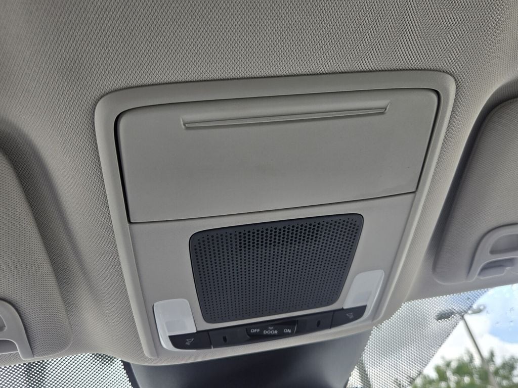 2025 Honda Pilot EX-L - Photo 20
