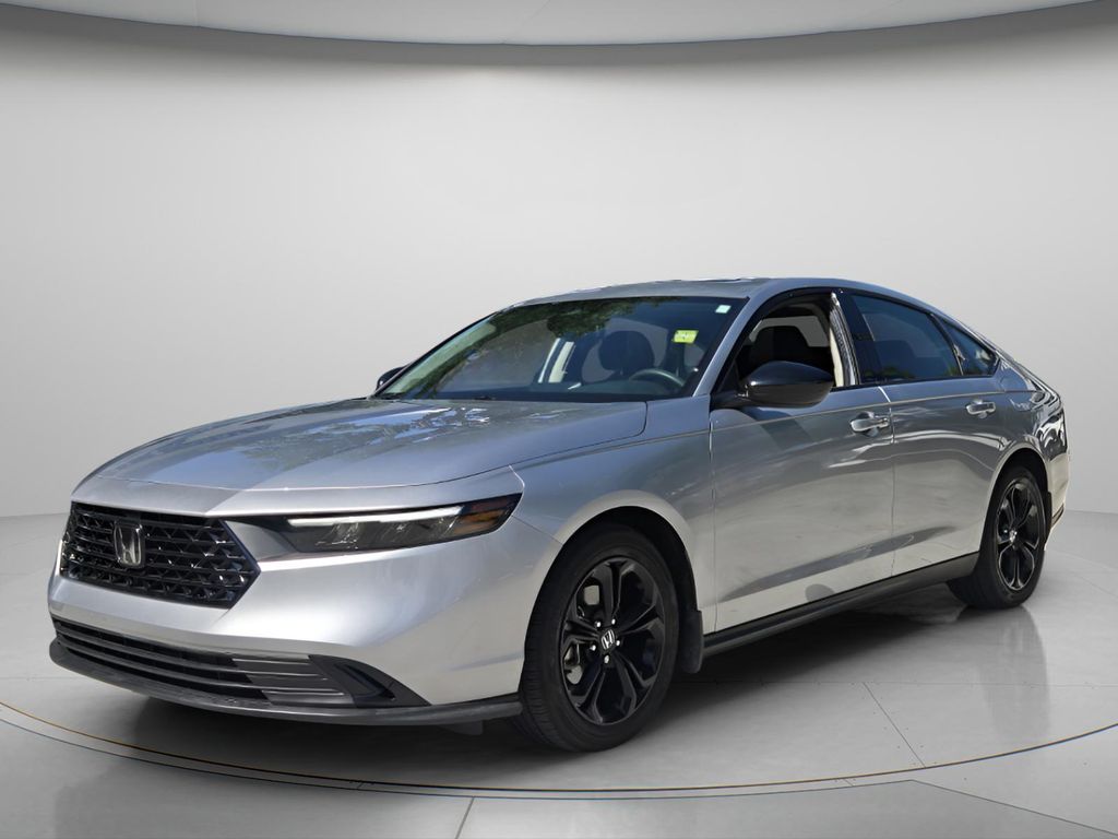 2025 Honda Accord SE - Photo 9