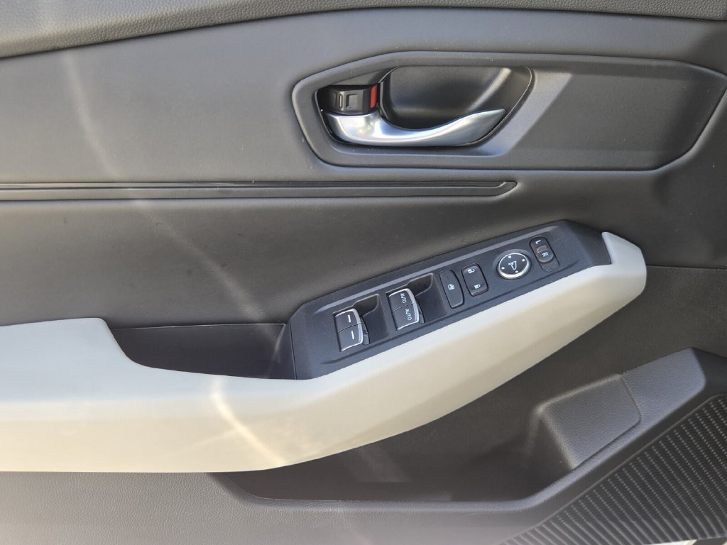 2025 Honda Accord SE - Photo 26
