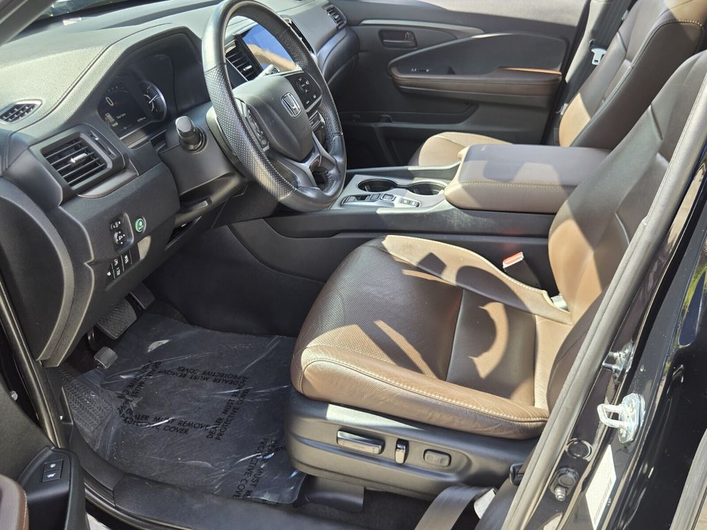 2025 Honda Passport EX-L - Photo 10