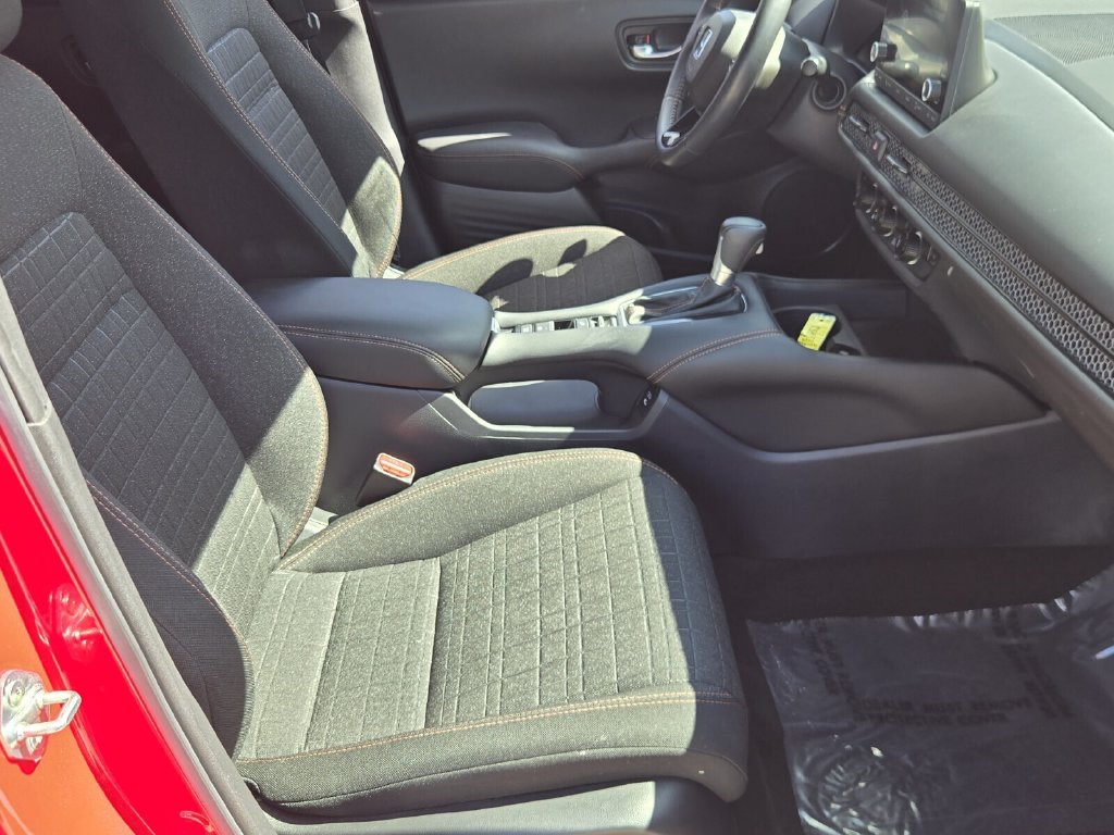 2025 Honda HR-V Sport - Photo 17