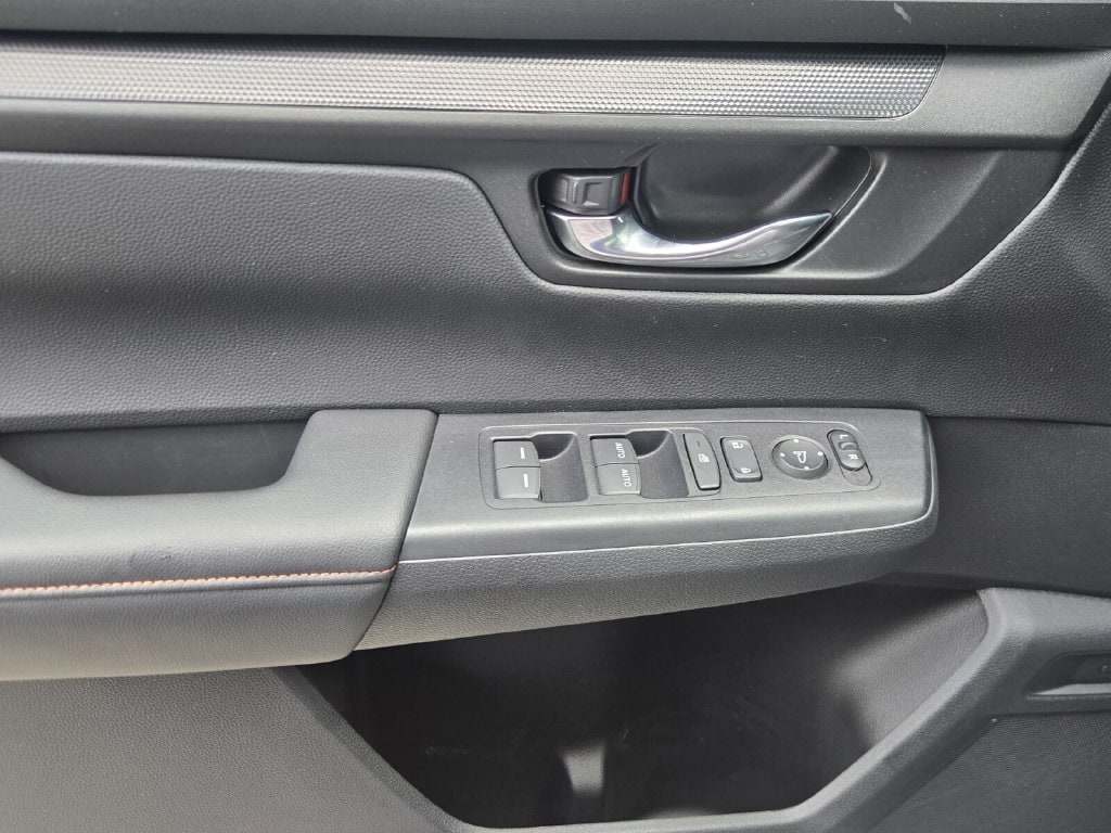 2025 Honda CR-V Sport - Photo 28