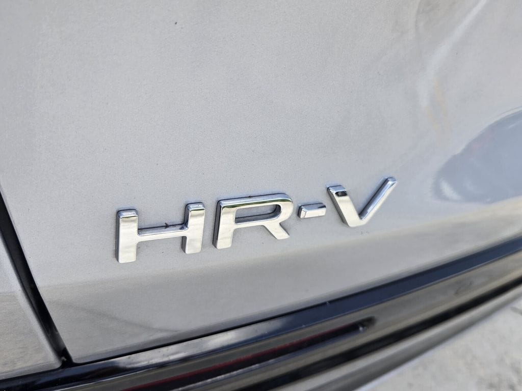 2025 Honda HR-V EX-L - Photo 13