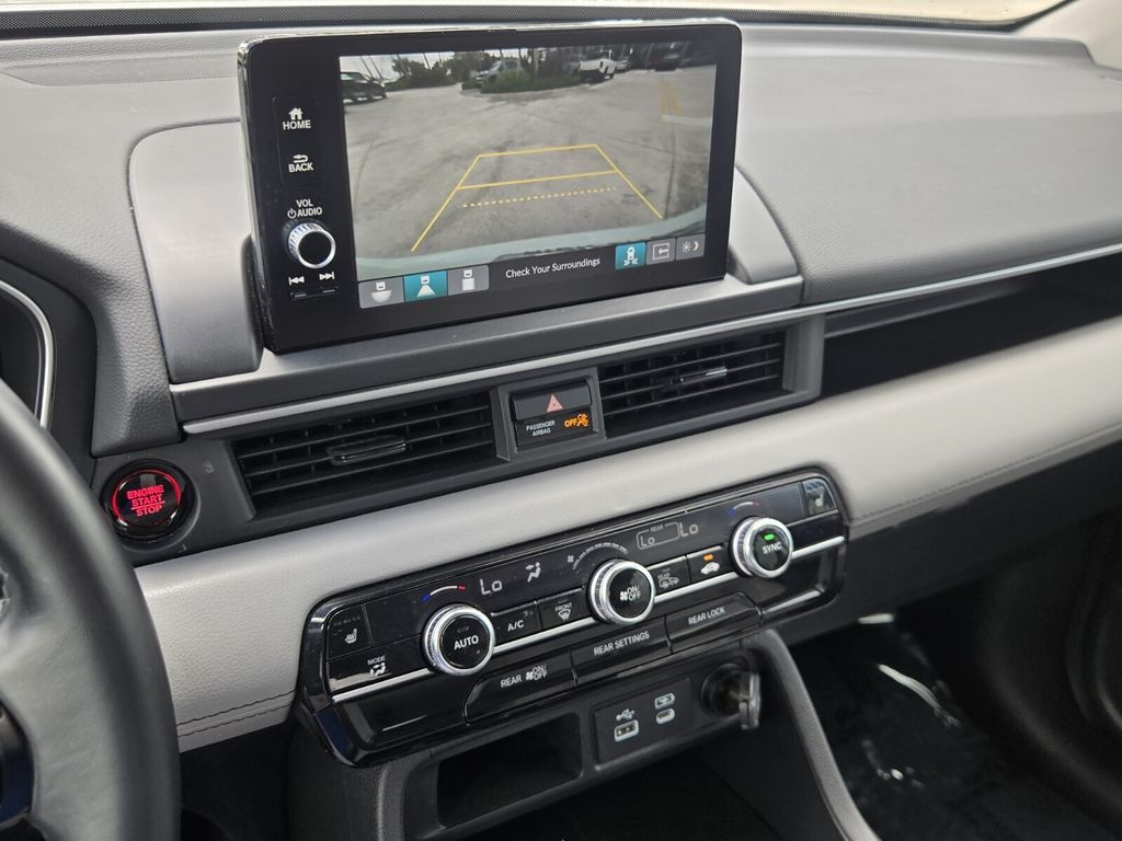 2025 Honda Pilot EX-L - Photo 19