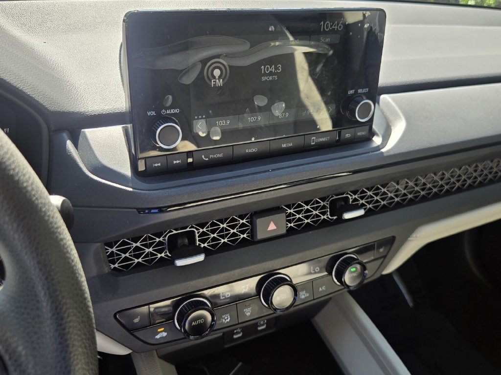 2025 Honda Accord SE - Photo 20