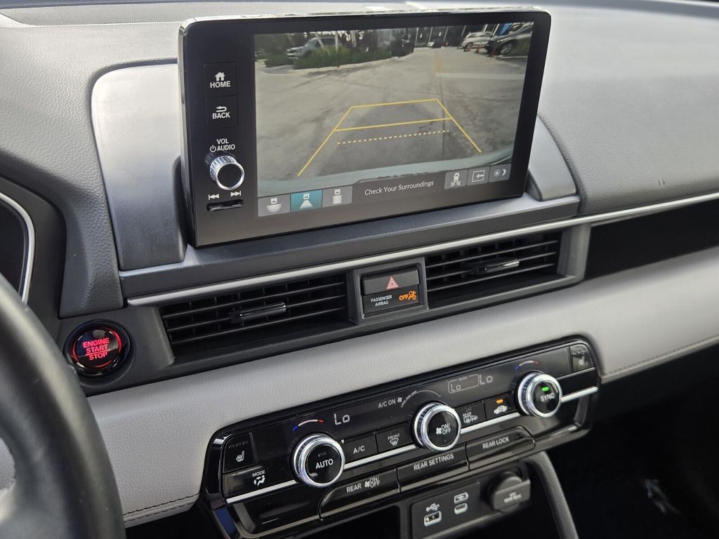 2025 Honda Pilot Touring - Photo 22
