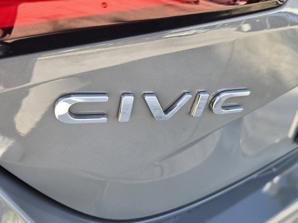 2025 Honda Civic Hatchback Sport - Photo 14