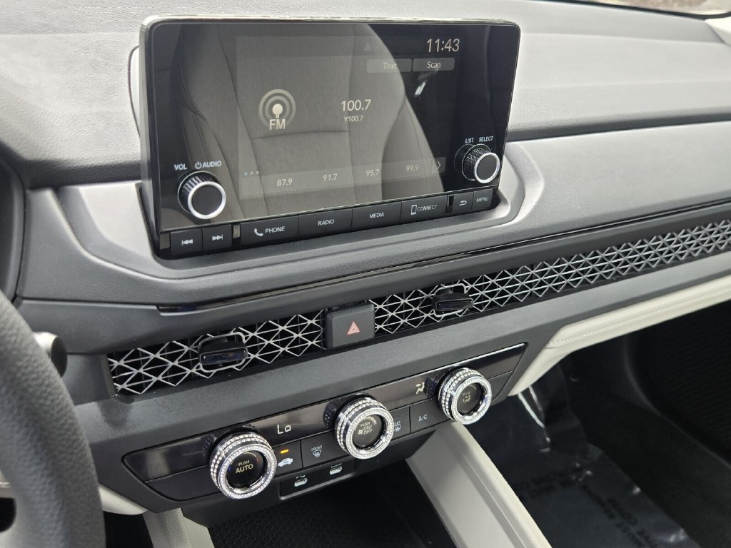 2024 Honda Accord LX - Photo 20