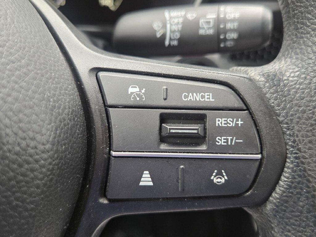2025 Honda CR-V LX - Photo 24