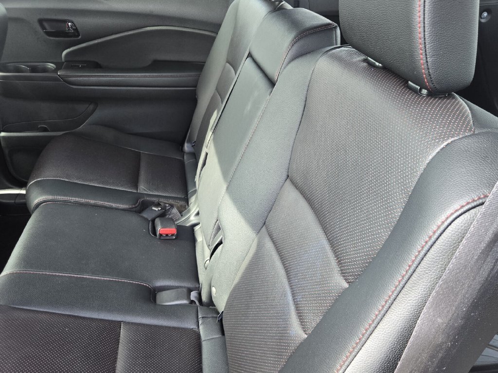 2025 Honda Passport Black Edition - Photo 12