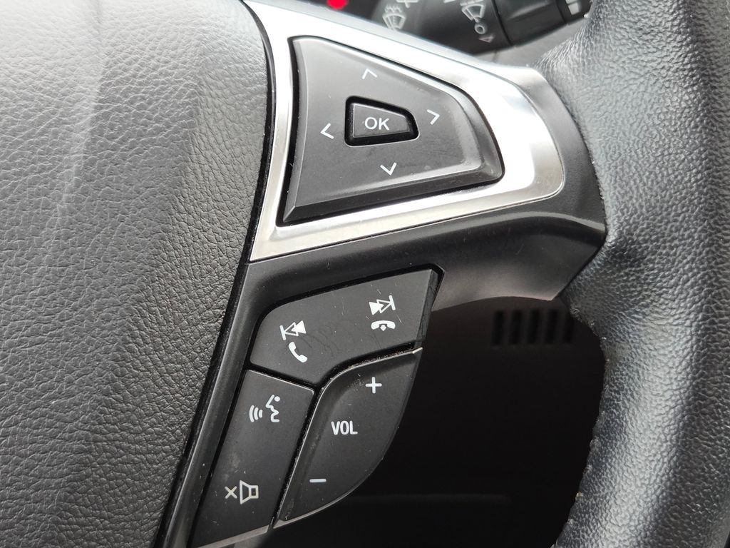 2022 Ford Edge SEL - Photo 10