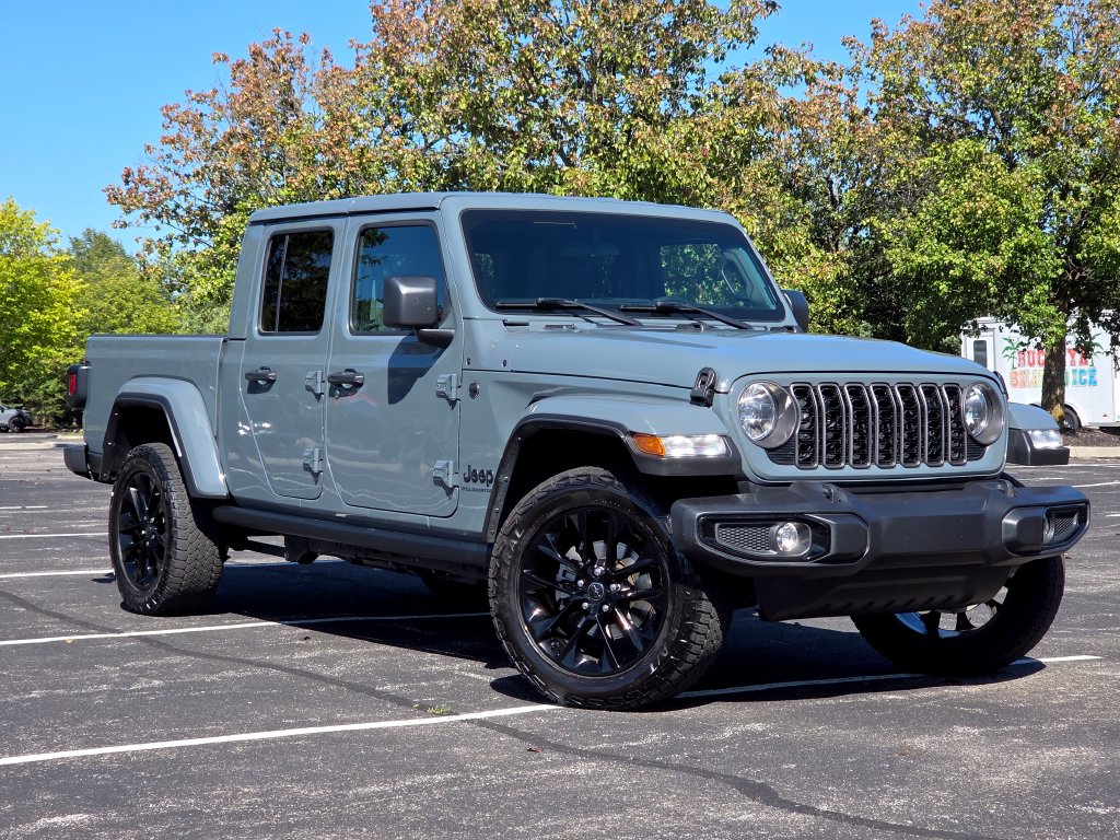 Used 2024 Jeep Gladiator Sport Truck