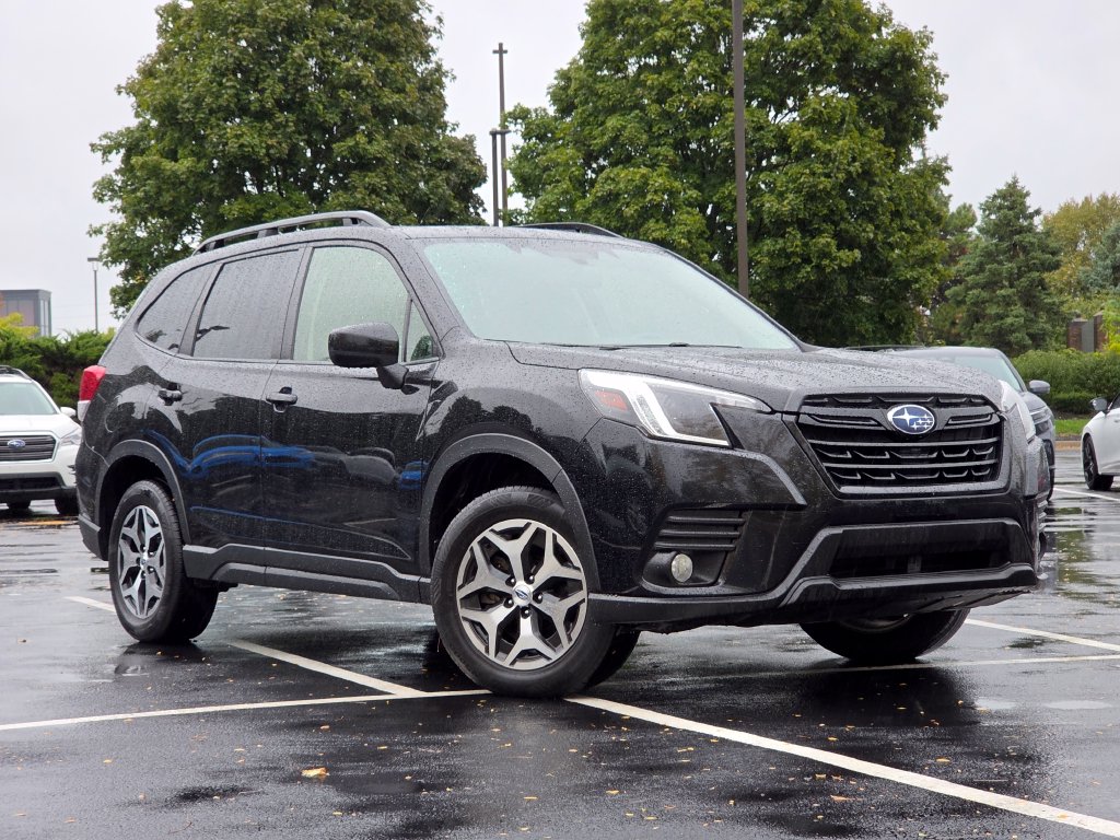 Used 2023 Subaru Forester Premium SUV