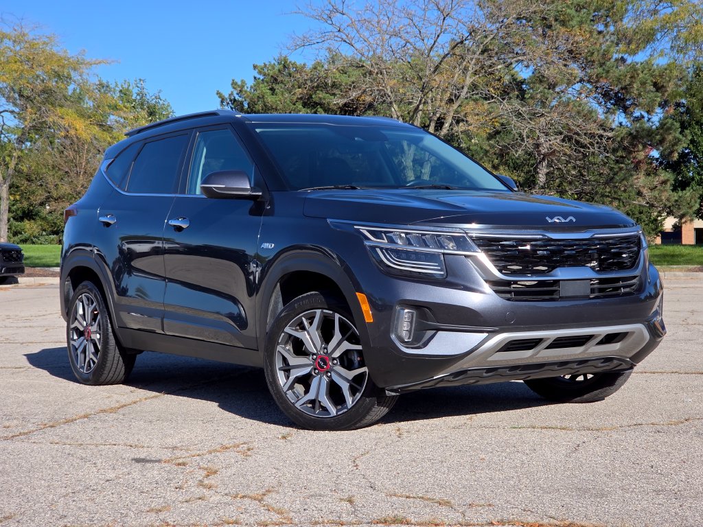 Used 2023 Kia Seltos SX SUV