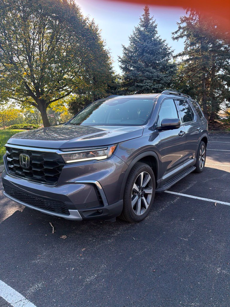 Used 2025 Honda Pilot Elite SUV