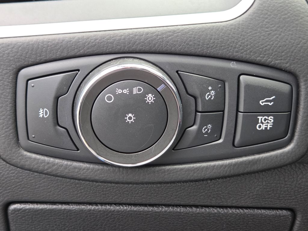 2022 Ford Edge SEL - Photo 14