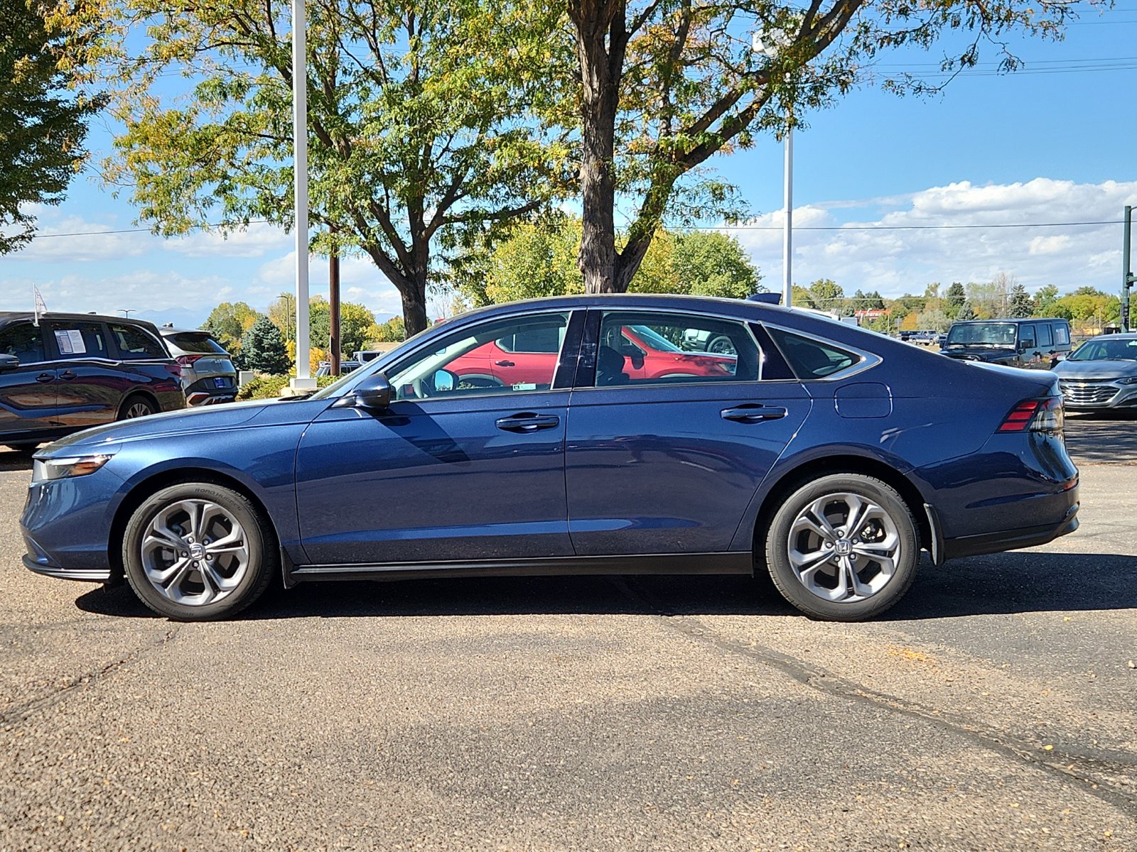 Used 2024 Honda Accord EX Sedan