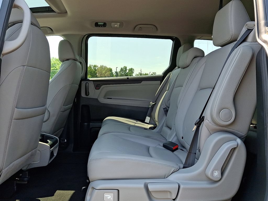 2024 Honda Odyssey EX-L - Photo 10