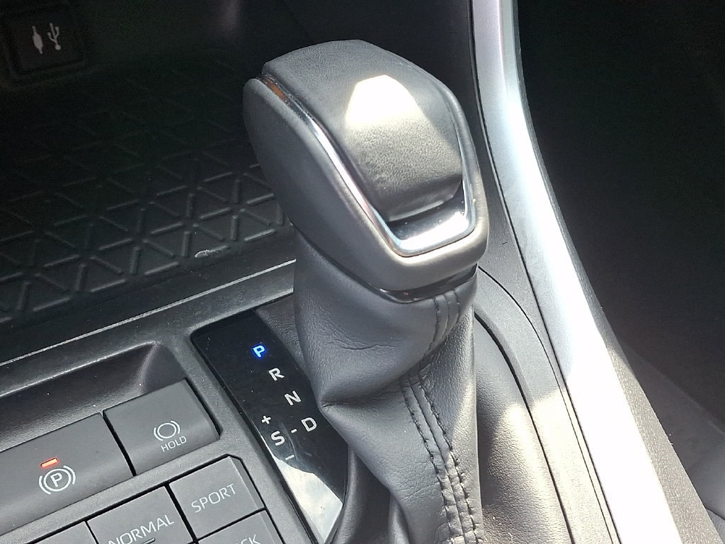 2019 Toyota RAV4 XLE Premium - Photo 15