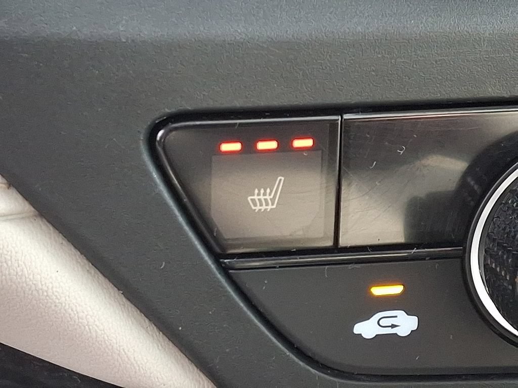 2025 Honda Accord SE - Photo 23