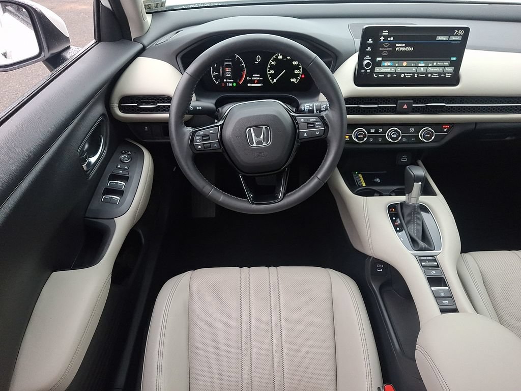 2025 Honda HR-V EX-L - Photo 11
