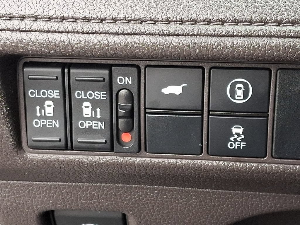 2023 Honda Odyssey EX-L - Photo 24