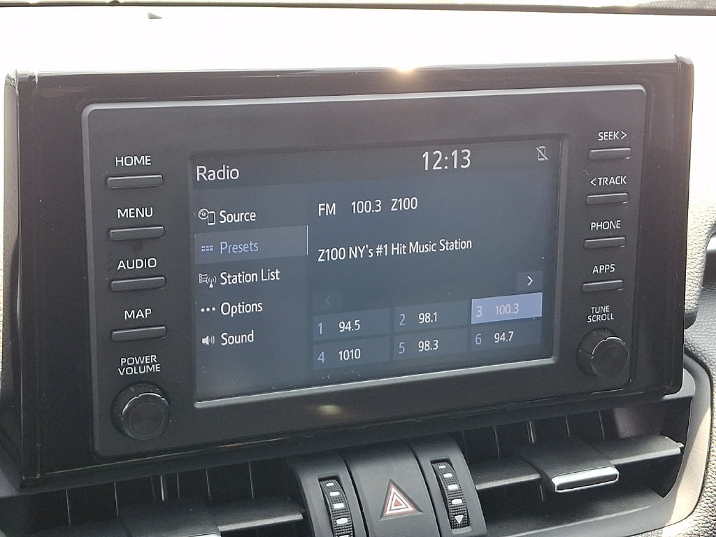 2019 Toyota RAV4 XLE Premium - Photo 17