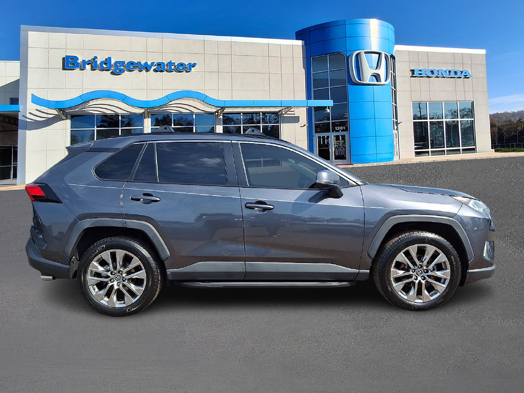 2019 Toyota RAV4 XLE Premium - Photo 7