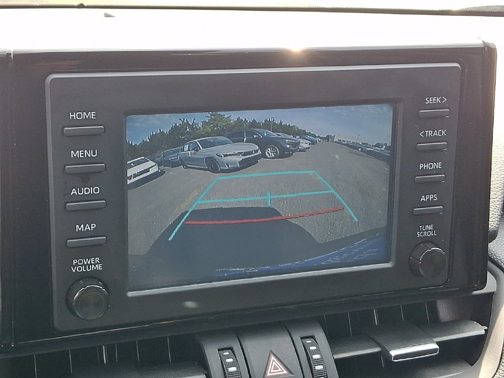 2019 Toyota RAV4 XLE Premium - Photo 18