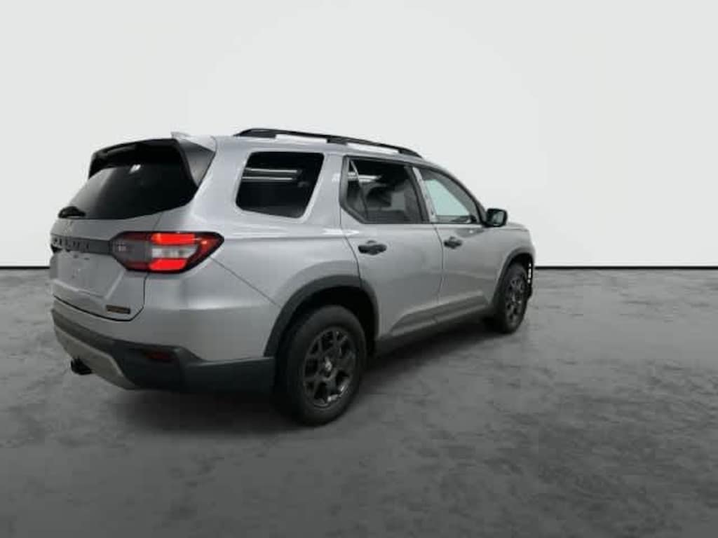 Certified 2025 Honda Pilot TrailSport SUV