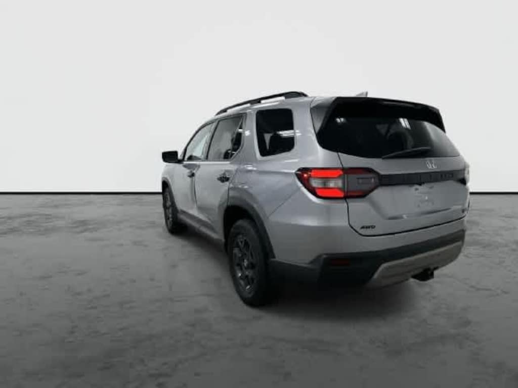 Certified 2025 Honda Pilot TrailSport SUV