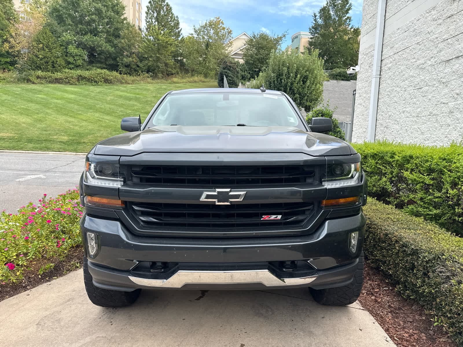 Used 2018 Chevrolet Silverado 1500 LT Pickup