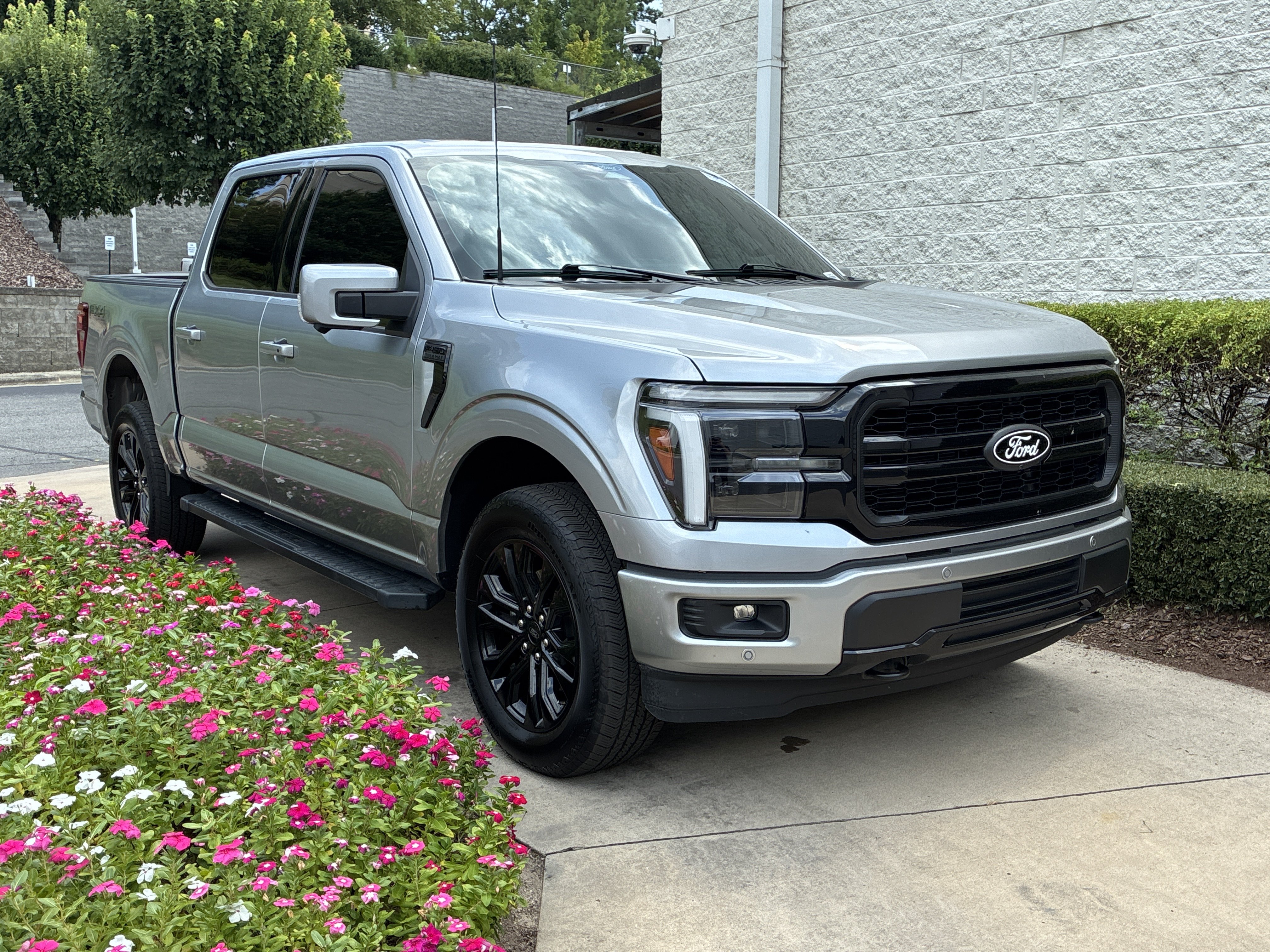 2025 Ford F-150 LARIAT Pickup